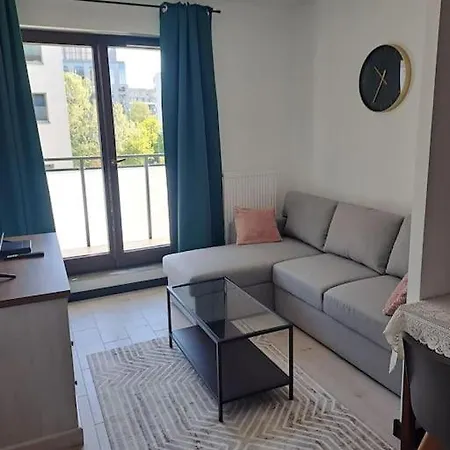 Apartment Przytulne Mieszkanie Z Miejscem Parkingowym *